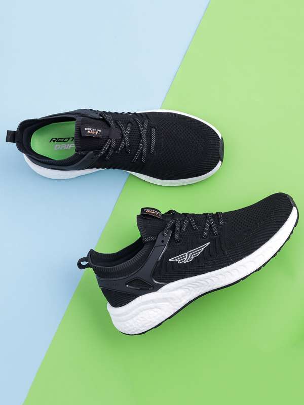 sports shoes for men myntra
