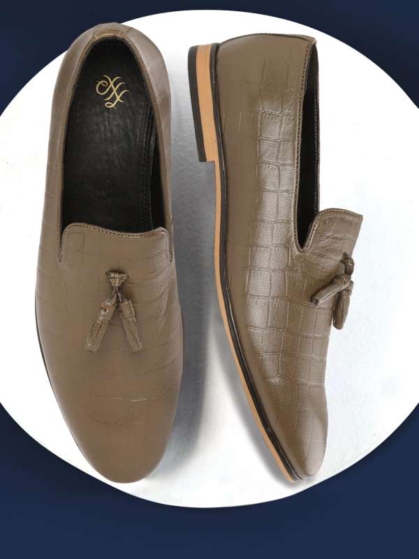 Olive Men Loafers Crocs Buy Olive Men Loafers Crocs online in India