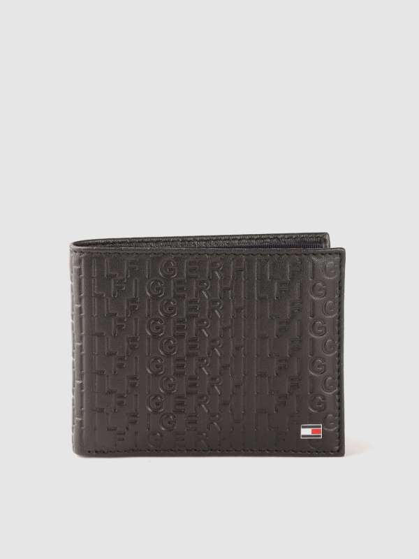 Tommy best sale wallet price