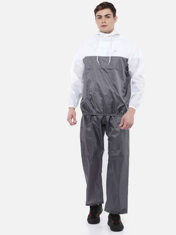 Wildcraft clearance raincoat myntra