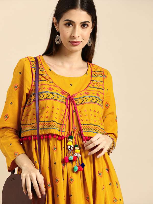punjabi dress of girls