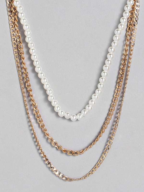 Myntra store pearl set