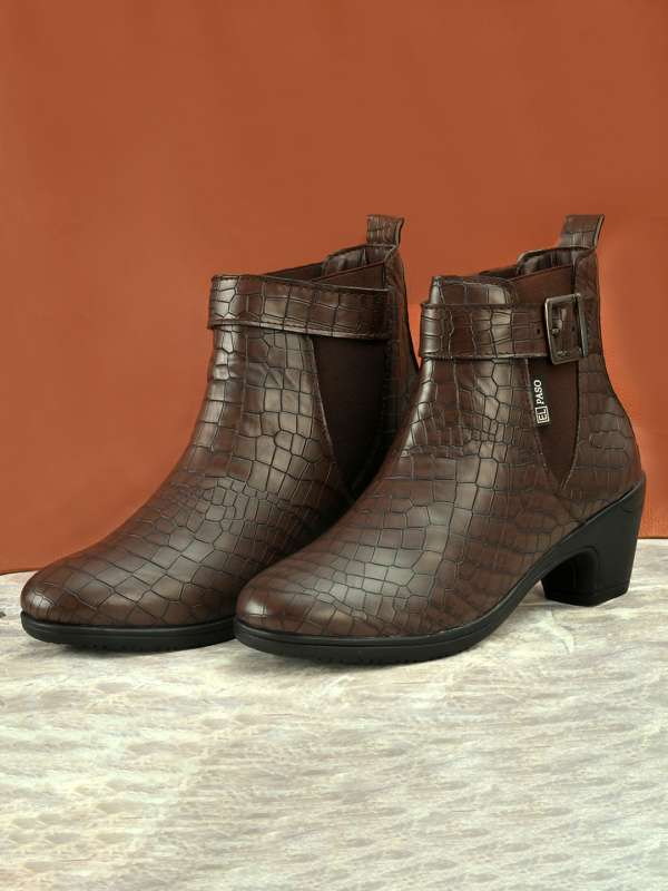 Ladies boots shop on myntra