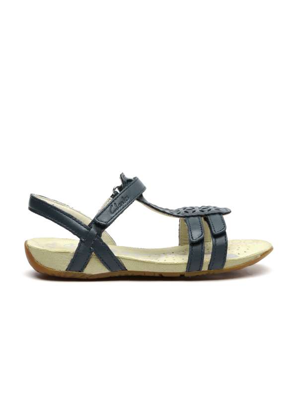clarks myntra