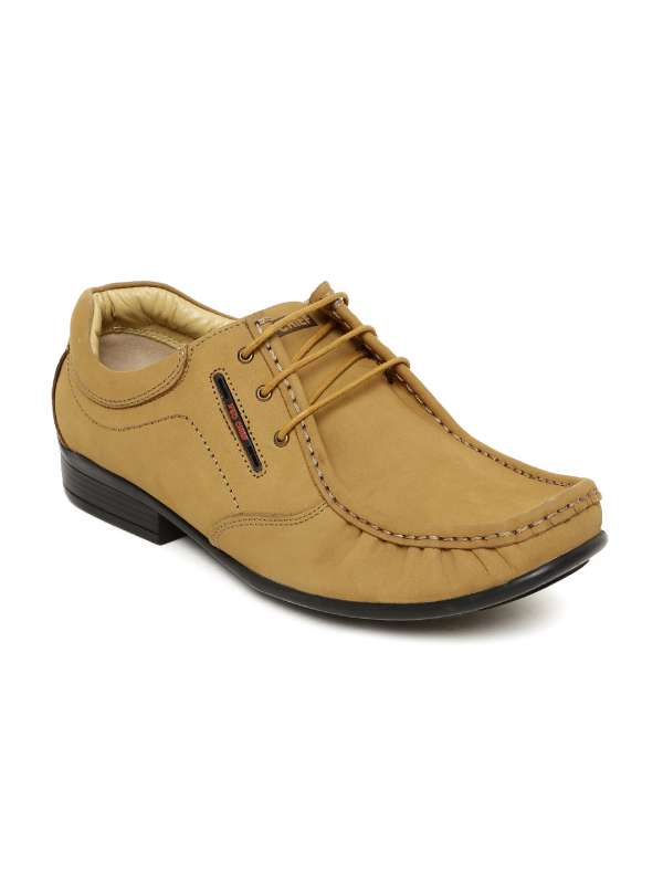 Red chief shoes best sale showroom in dadar