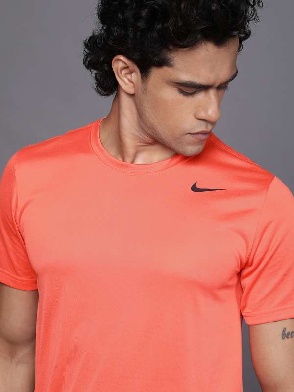 nike t shirt orange colour