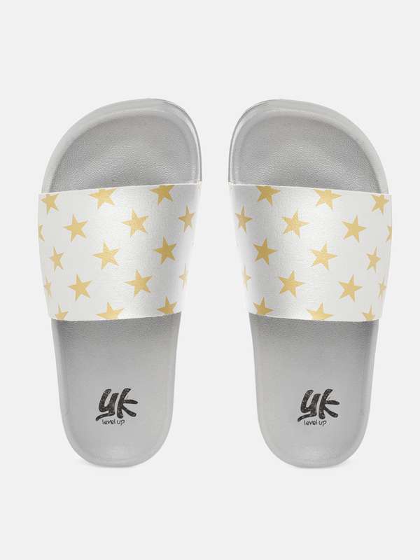 flip flop chappal girl