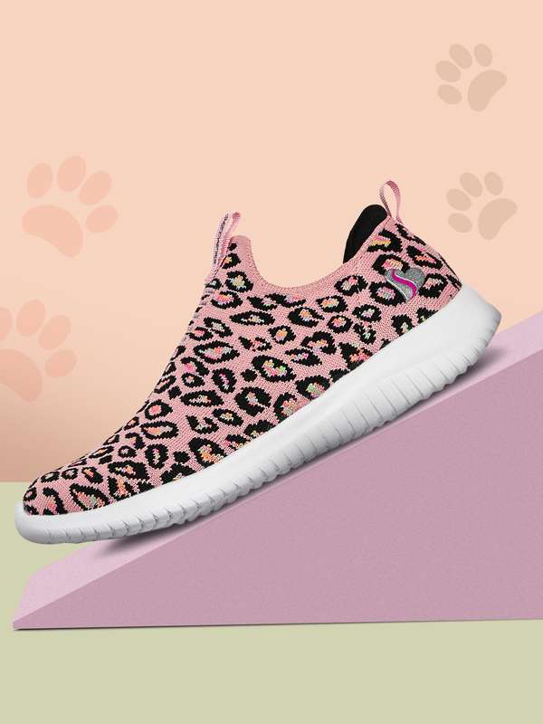 Girls sketcher sneakers clearance