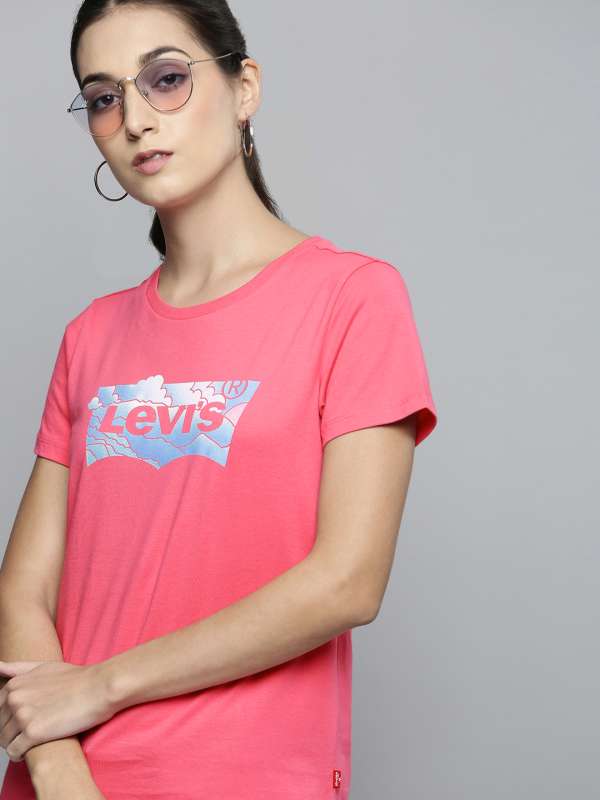 Pink levis tshirt store