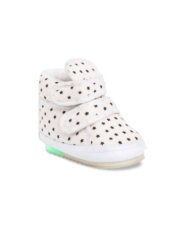 Off white discount shoes for kids