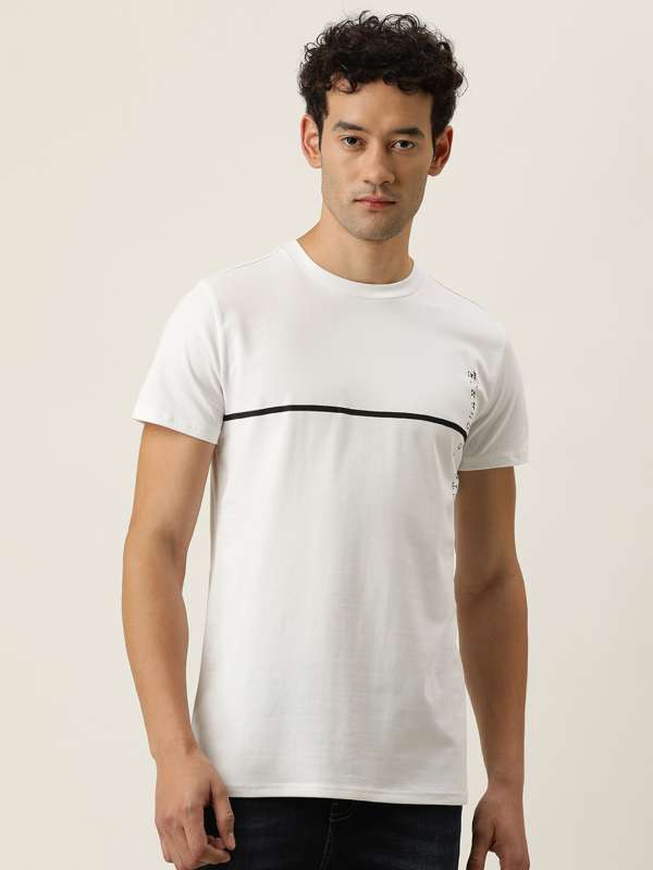 Forever 21 Men White Solid Round Neck T Shirt 6647095.htm Buy Forever 21 Men White Solid Round Neck T Shirt 6647095.htm online in India