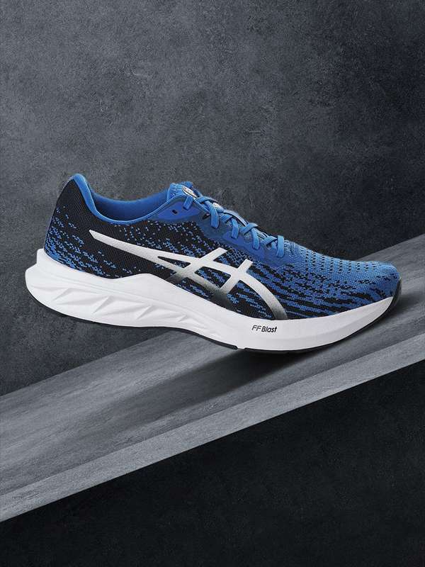 myntra asics sports shoes