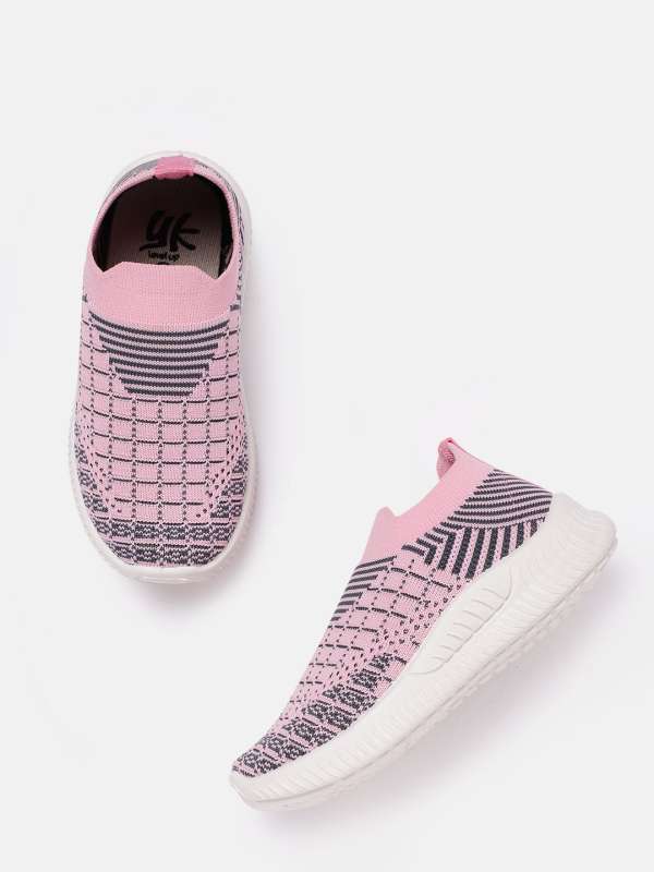 Reebok canvas shoes online for girls