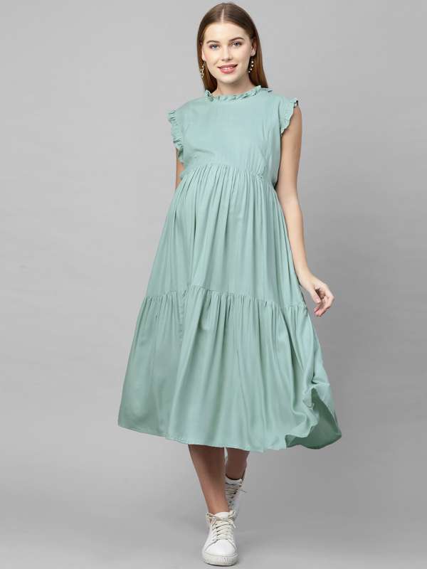 Feeding best sale dress myntra