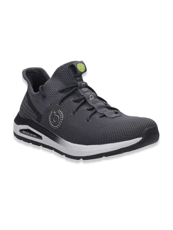 Bugatti sports shoes top