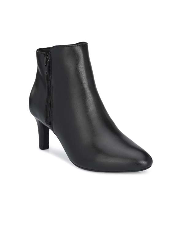 Delize black boots top