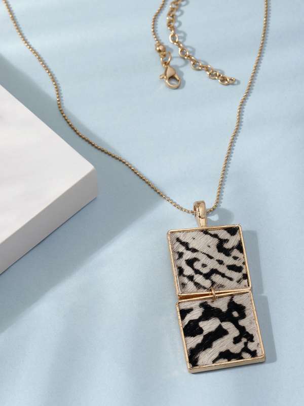 Womens leather deals necklace with pendant