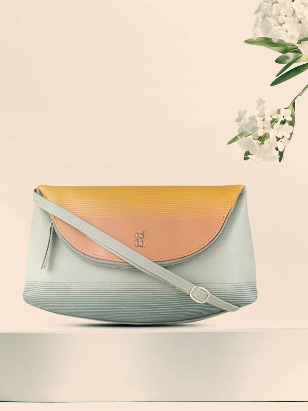 Baggit green cheap bag