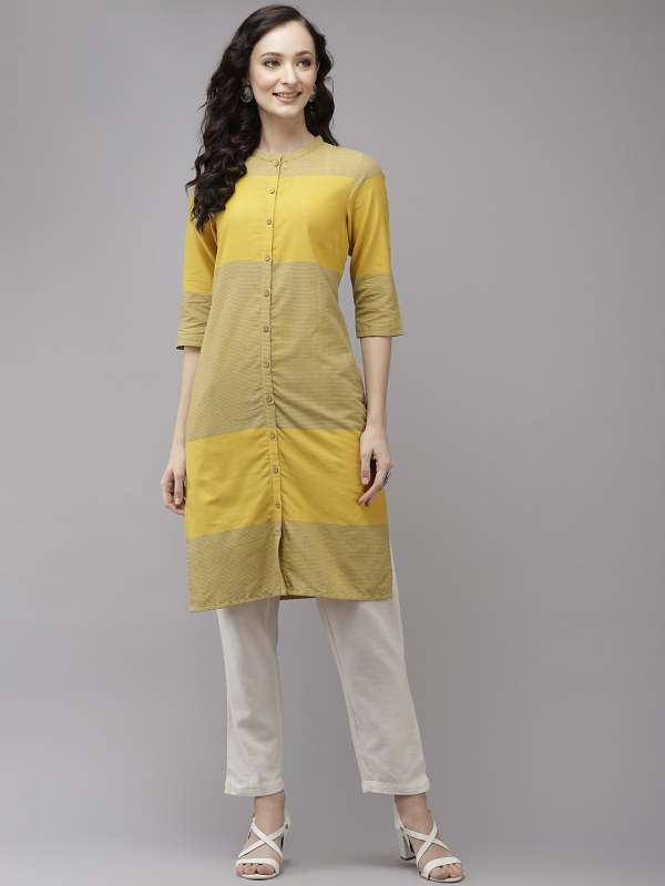 Buy Plus Size Mustard Yellow Embroidered Kurta With Green Tights And  Printed Dupatta Online - W for Woman