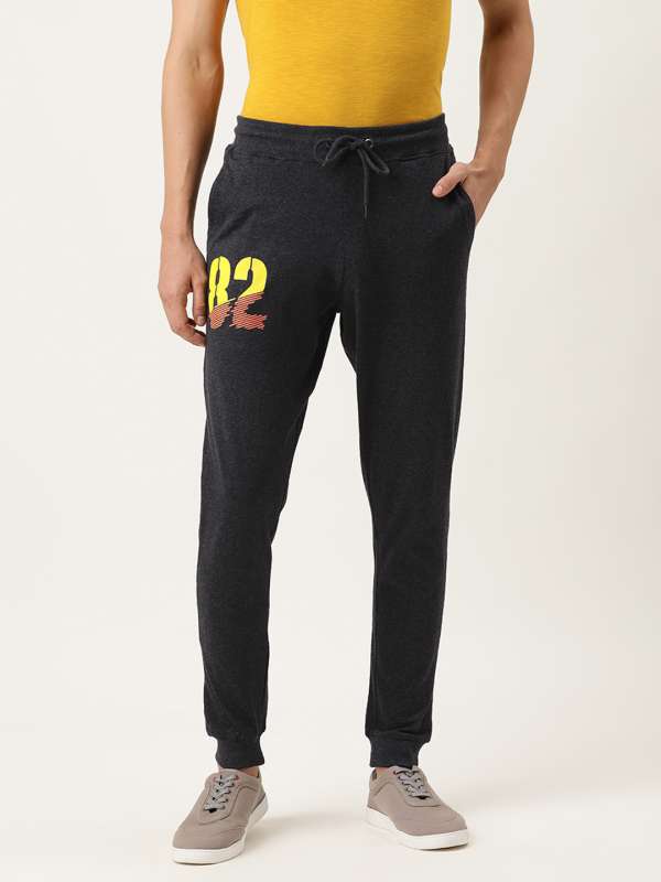 Chelsea track pants store