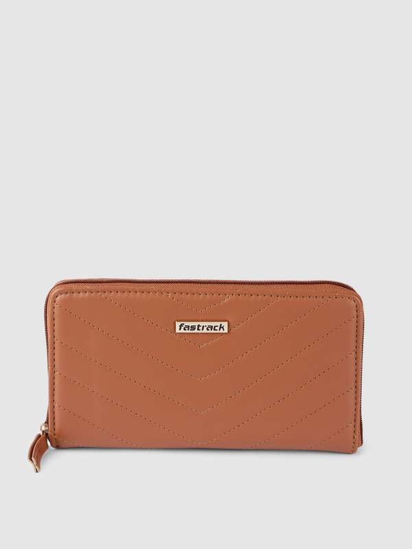 fastrack purse
