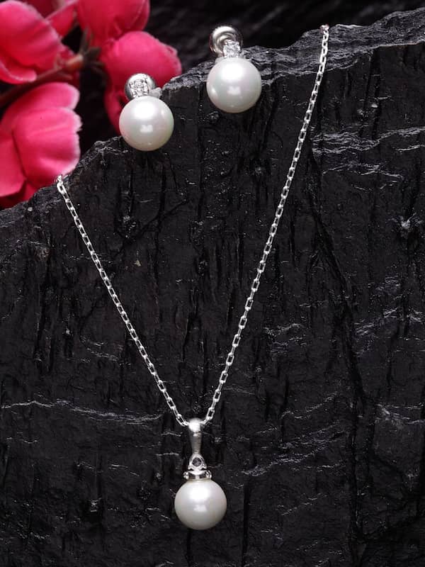 Pearl Jewellery Set with Teardrop Pearl Pendant and Earrings for Brides –  Poetry Designs