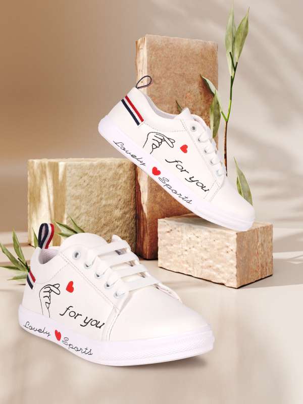 White Sneakers Under 500 Buy White Sneakers Under 500 online in India