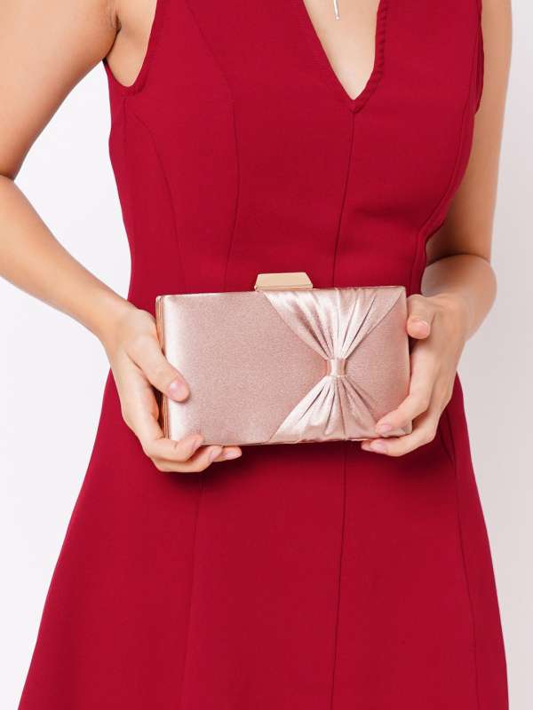 Myntra clutch bags shop