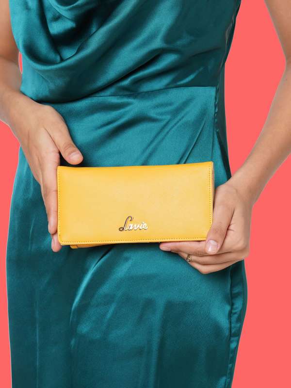 Lavie outlet wallets amazon