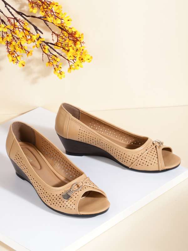 Laser cut clearance peep toe sandals
