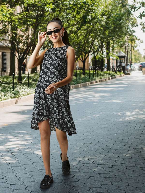 Vero moda store black floral dress