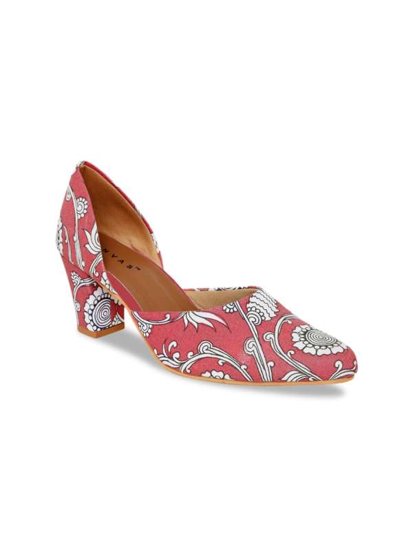 Red sales floral pumps