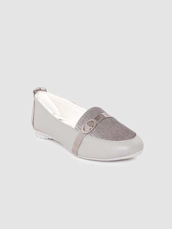 Girl s Flats Buy Cute Flats for Girls Online Myntra