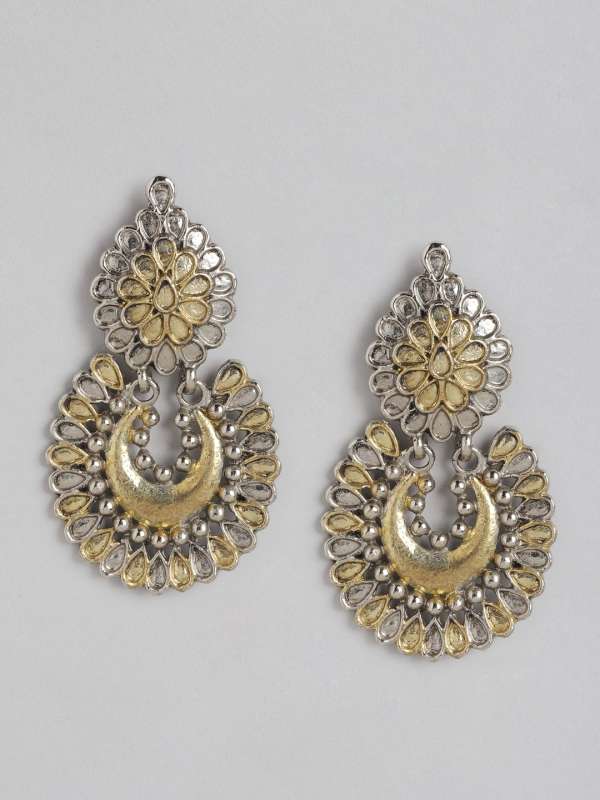 Earrings under best sale 200
