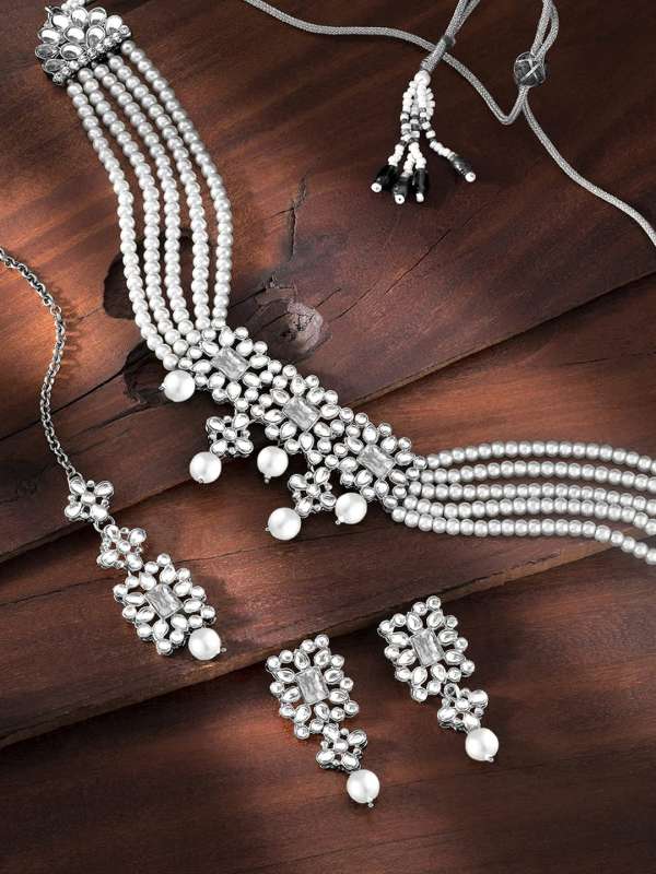 Bridal jewellery set best sale myntra