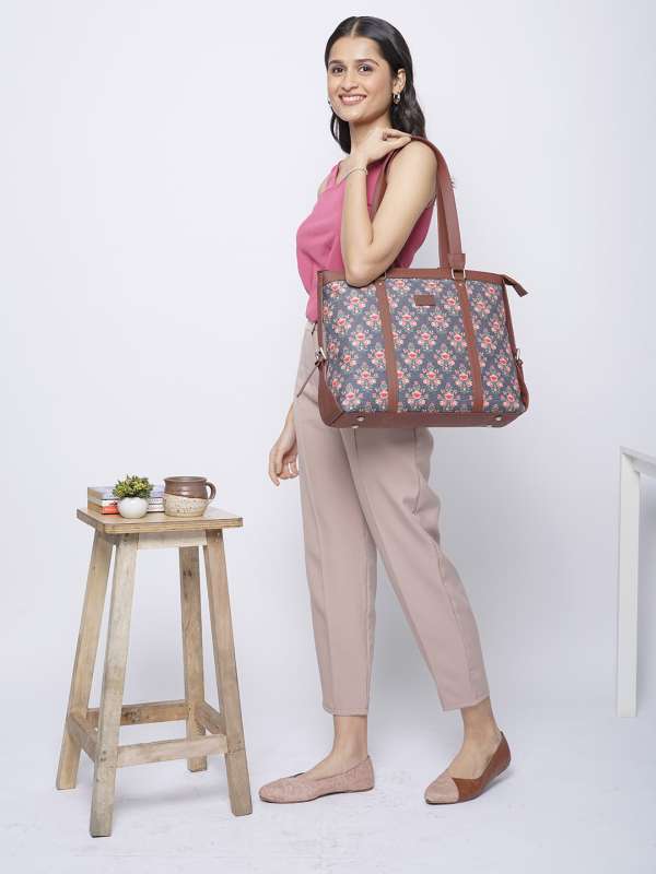Sling bags shop under 200