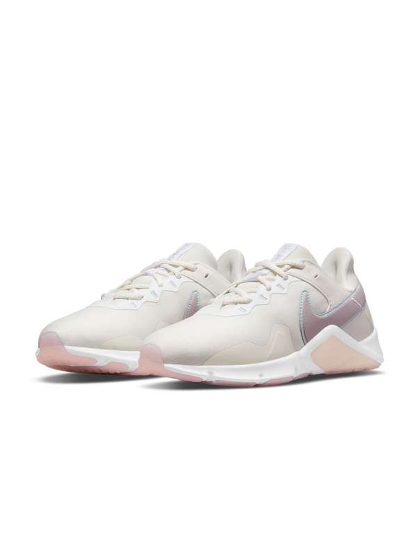 Nike legend train store