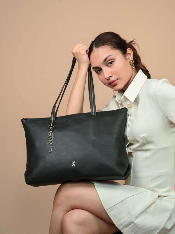 Baggit Bags Mobile Pouch Buy Baggit Bags Mobile Pouch online in India