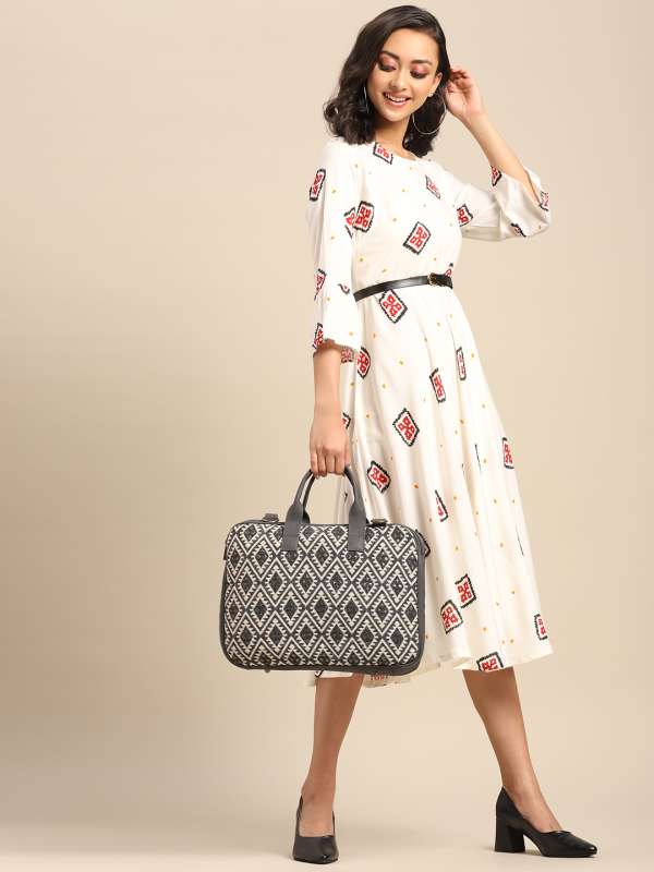 Women Laptop Bags Buy Women Laptop Bags online in India
