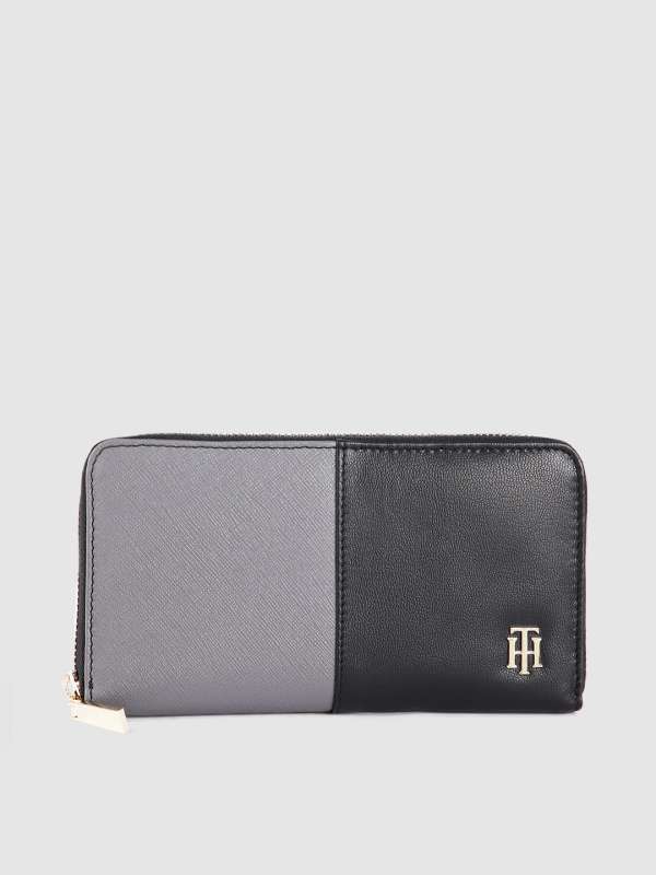 Tommy hilfiger wallets shop myntra