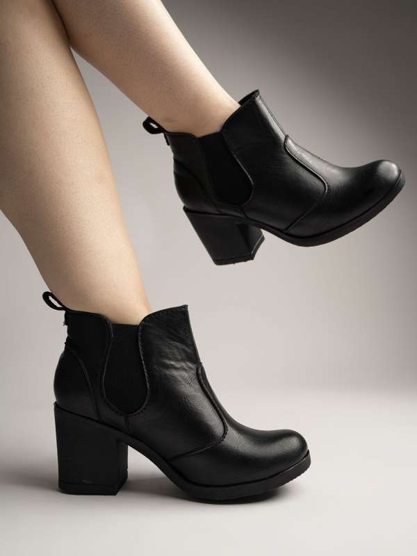 Myntra women boots shop
