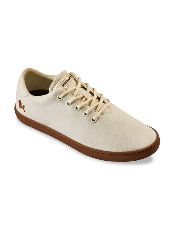 Canvas Shoes - Get upto 70% on Canvas 