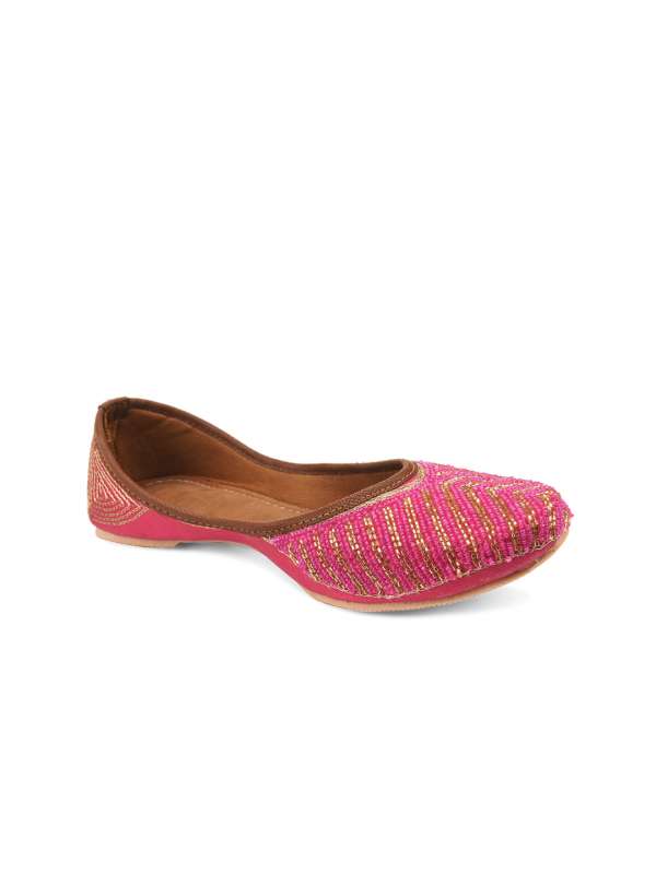 Pink mojaris shop