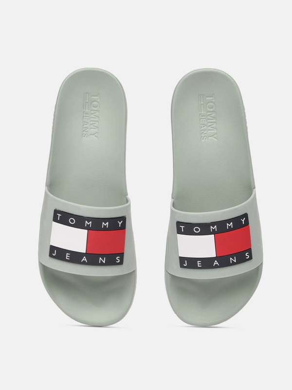tommy hilfiger flip flops
