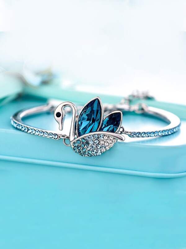 Buy STYLISH TEENS dc jewels Gorgeous Love Bracelet For Women  Girls  Rosegold at Amazonin