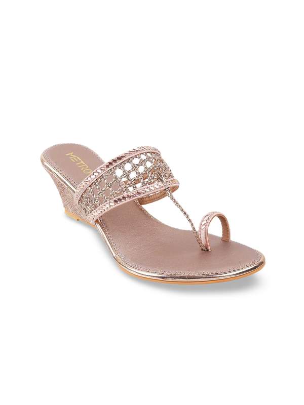 Metro sandals price sales
