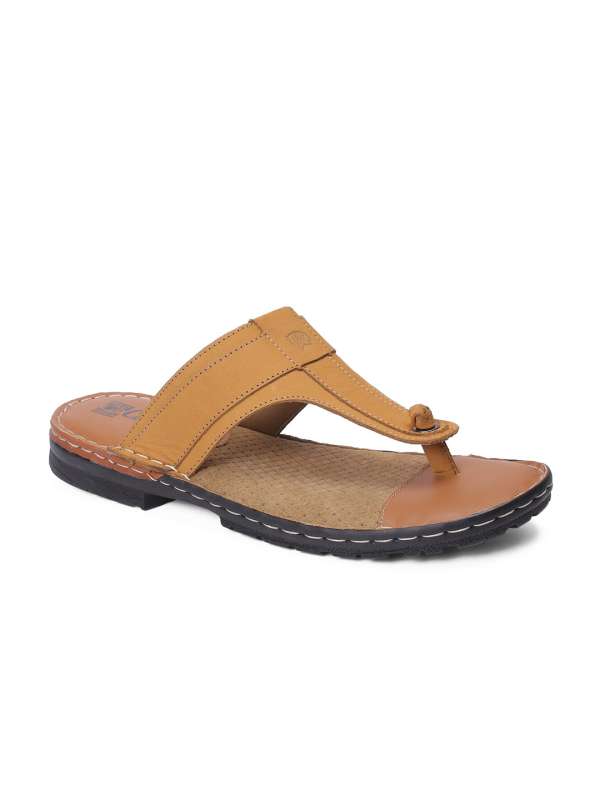 Red chief hotsell ladies chappals