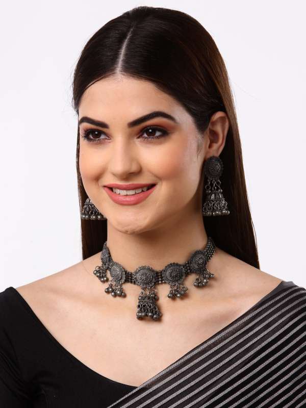 Myntra black metal jewellery clearance