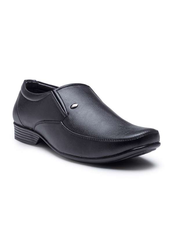 Action online leather shoes
