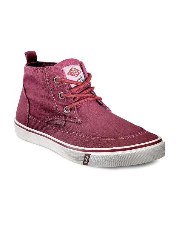 myntra lee cooper shoes